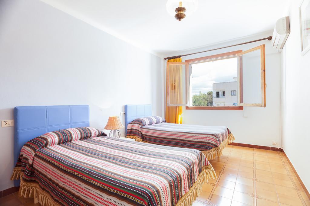 Apartamentos Obrador Colonia de Sant Jordi Oda fotoğraf