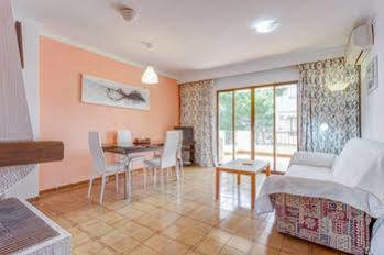 Apartamentos Obrador Colonia de Sant Jordi Dış mekan fotoğraf